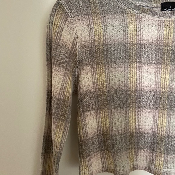 Out From Under Plaid Gray Waffle Knit Crop, Medium - Picture 4 of 4